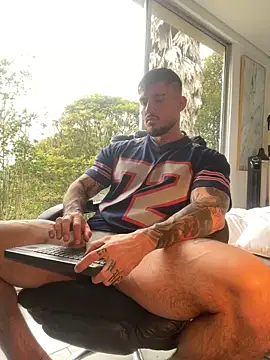 DimitriSullivan  online show from 12.18.25