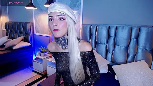 Snapshot of Ameliewitte_mjs chatting on 01.04.25 Ameliewitte mjs online show from 01.04.25