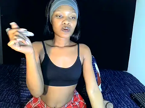 RayaBae online show from 11.30.25