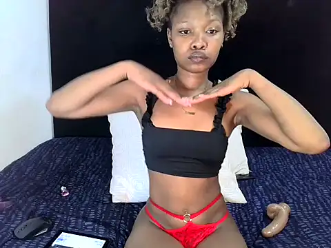 RayaBae online show from 04.06.26