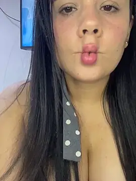 Leyna Kenet online show from 02.19.26