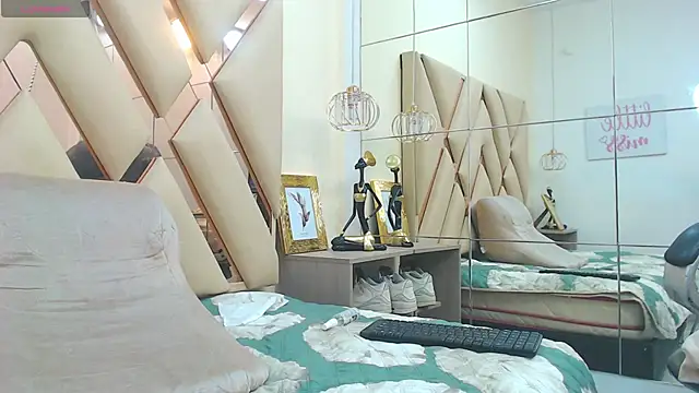 Snapshot of AndrewPherson chatting on 02.27.25 AndrewPherson online show from 02.27.25