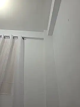 NeredaXxx online show from 11.26.25