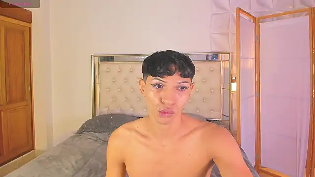Snapshot of im_sebaslopez chatting on 07.17.26 im sebaslopez online show from 07.17.26