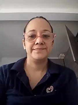 nicolle milf1978 online show from 07.12.26