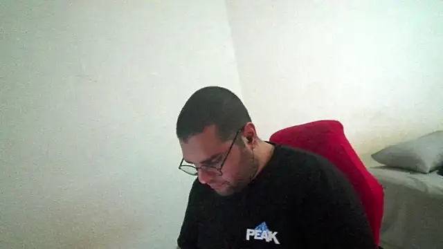 Snapshot of Lalokhalifo chatting on 01.05.25 Lalokhalifo online show from 01.05.25