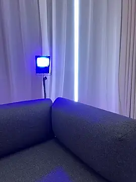 Selenaaaaa- online show from 03.22.25