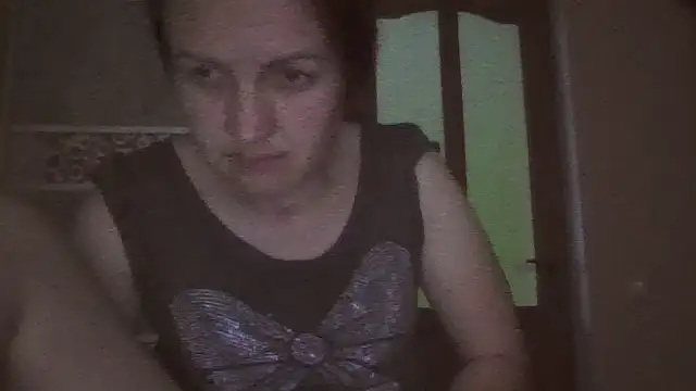 Snapshot of Milaniya261 chatting on 06.14.26 Milaniya261 online show from 06.14.26