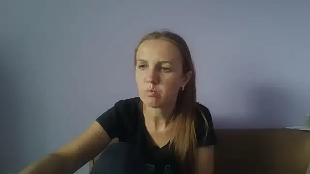 Snapshot of Milaniya261 chatting on 07.13.26 Milaniya261 online show from 07.13.26