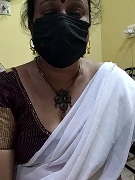 Snapshot of rekha_naier chatting on 03.06.25 rekha naier online show from 03.06.25