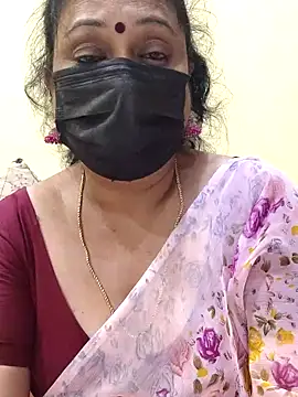 Snapshot of rekha_naier chatting on 03.06.25 rekha naier online show from 03.06.25