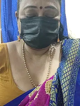 Snapshot of rekha_naier chatting on 09.17.25 rekha naier online show from 09.17.25