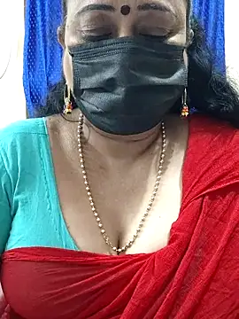 Snapshot of rekha_naier chatting on 10.03.25 rekha naier online show from 10.03.25