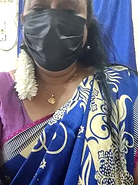 Snapshot of rekha_naier chatting on 06.19.26 rekha naier online show from 06.19.26