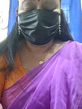 Snapshot of rekha_naier chatting on 06.24.26 rekha naier online show from 06.24.26