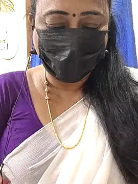 Snapshot of rekha_naier chatting on 07.19.26 rekha naier online show from 07.19.26