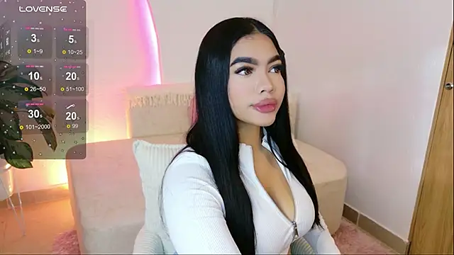 Snapshot of AllissonJames chatting on 05.09.26 AllissonJames online show from 05.09.26