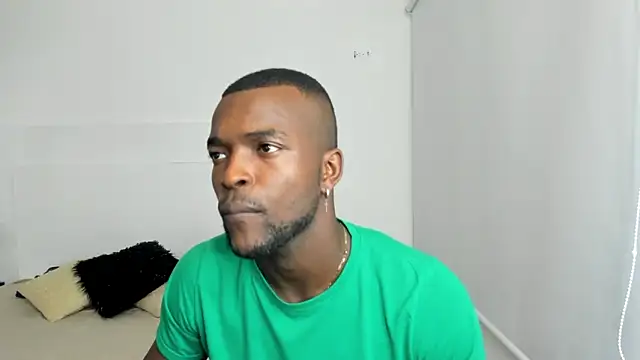 Snapshot of Dylan_Taylor chatting on 02.06.25 Dylan Taylor online show from 02.06.25