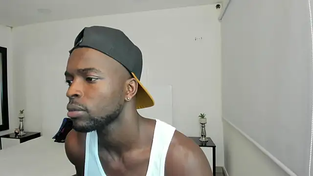 Snapshot of Dylan_Taylor chatting on 02.14.25 Dylan Taylor online show from 02.14.25