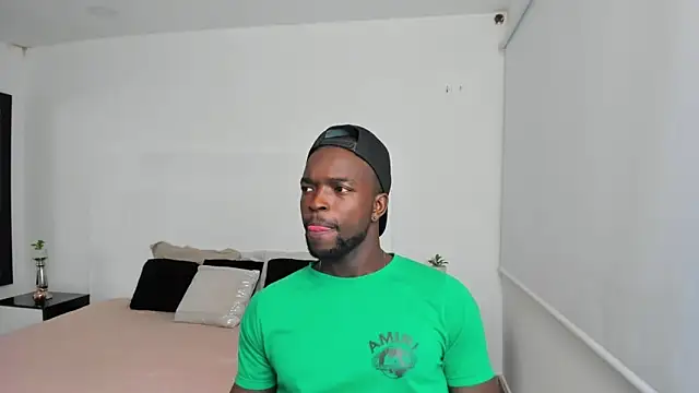 Snapshot of Dylan_Taylor chatting on 02.28.25 Dylan Taylor online show from 02.28.25