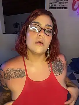 Snapshot of name_less_lulu chatting on 03.25.26 name less lulu online show from 03.25.26