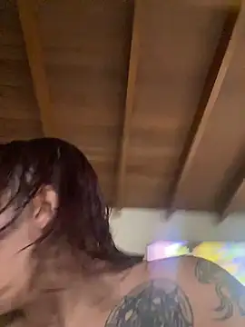 Snapshot of name_less_lulu chatting on 04.12.26 name less lulu online show from 04.12.26