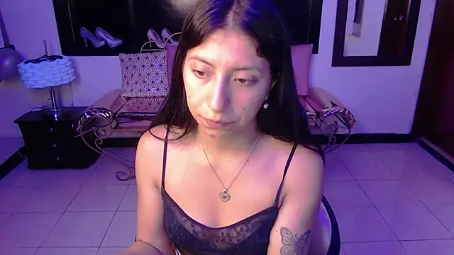 Angela Diaz  online show from 01.25.25