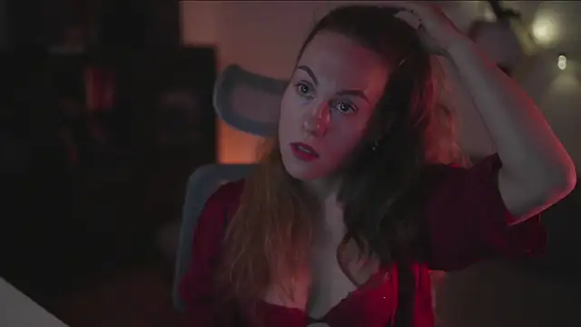 Snapshot of Berberis__Silene chatting on 09.10.25 Berberis Silene online show from 09.10.25