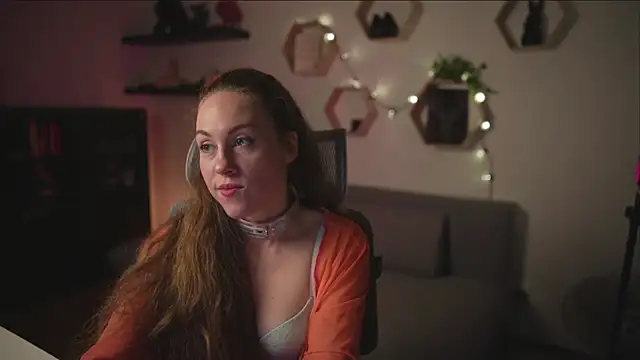 Snapshot of Berberis__Silene chatting on 10.06.25 Berberis Silene online show from 10.06.25