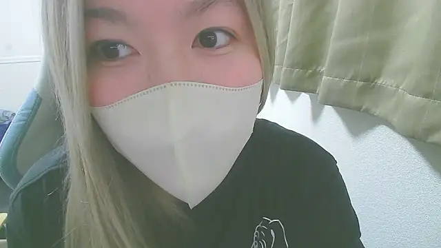 Snapshot of Remi_official chatting on 02.26.26 Remi official online show from 02.26.26