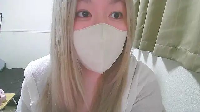 Snapshot of Remi_official chatting on 02.28.26 Remi official online show from 02.28.26