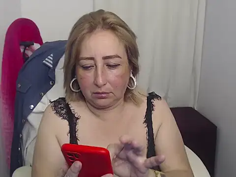 Xileny-Halliwey online show from 01.11.25