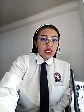 LIZ-06  online show from 10.21.25