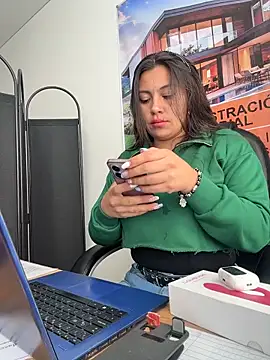 Snapshot of LIZ-06_ chatting on 02.10.26 LIZ-06 online show from 02.10.26