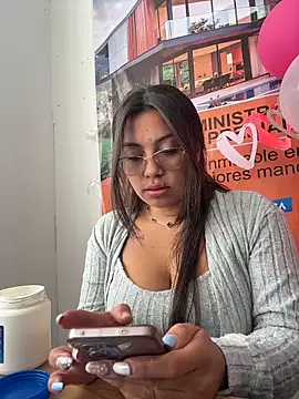 Snapshot of LIZ-06_ chatting on 02.16.26 LIZ-06 online show from 02.16.26