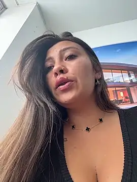 Snapshot of LIZ-06_ chatting on 03.03.26 LIZ-06 online show from 03.03.26