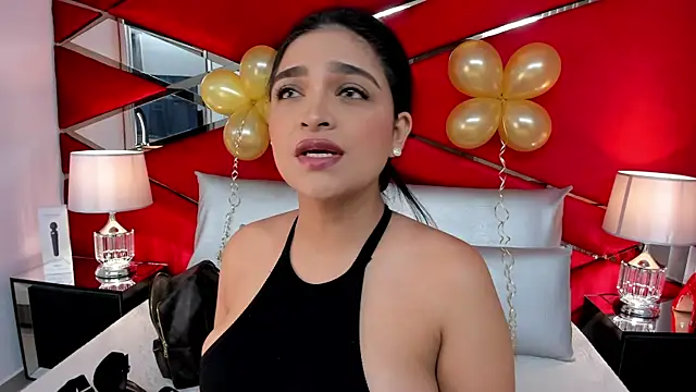 Snapshot of AdeleGray chatting on 02.19.25 AdeleGray online show from 02.19.25