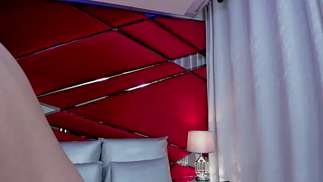 Snapshot of AdeleGray chatting on 10.09.25 AdeleGray online show from 10.09.25