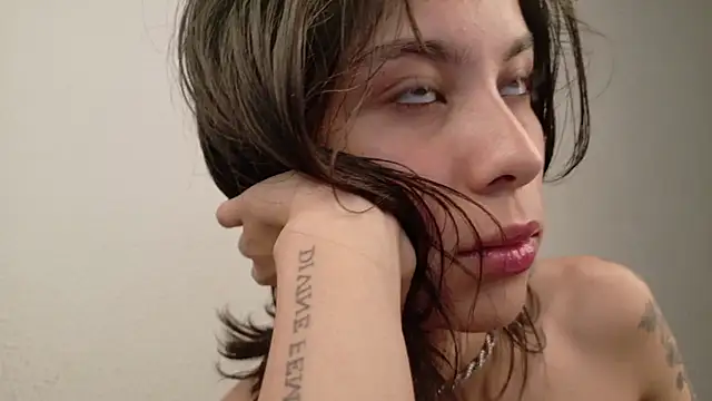 lia  Suummer online show from 07.06.26