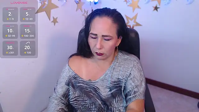 Snapshot of ashleylove_prg chatting on 09.10.25 ashleylove prg online show from 09.10.25