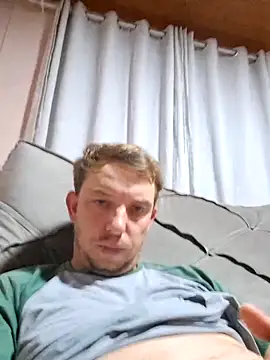 Snapshot of BimodalMood chatting on 05.19.26 BimodalMood online show from 05.19.26