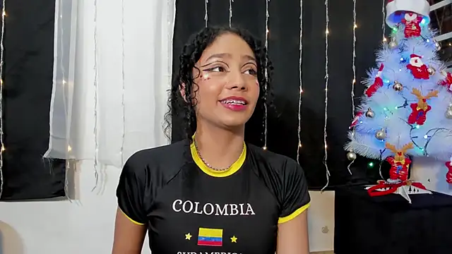 Snapshot of Dakota_M1 chatting on 12.27.24 Dakota M1 online show from 12.27.24