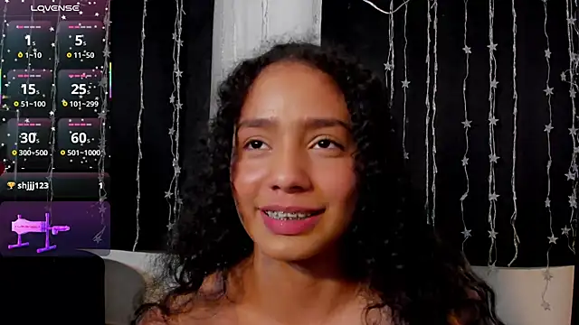 Snapshot of Dakota_M1 chatting on 03.09.25 Dakota M1 online show from 03.09.25