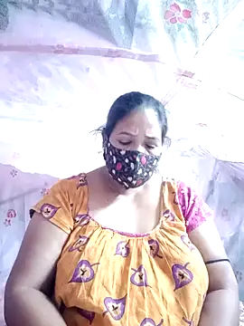 Snapshot of Hotty-rumi chatting on 02.16.25 Hotty-rumi online show from 02.16.25