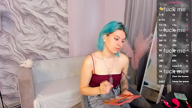 Snapshot of Bonni_Meiz chatting on 09.24.25 Bonni Meiz online show from 09.24.25