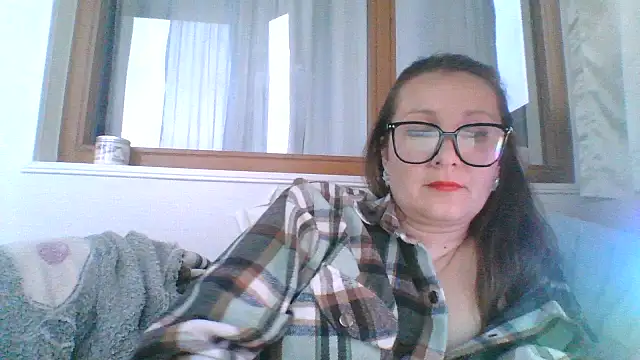Snapshot of Yulia777 chatting on 04.21.26 Yulia777 online show from 04.21.26