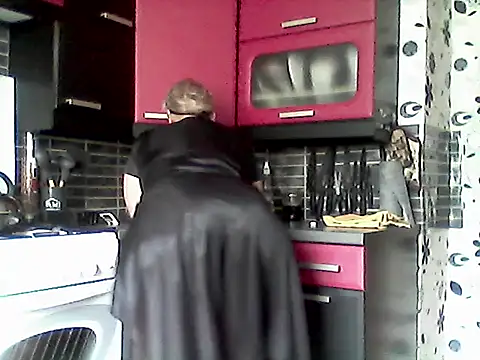 Snapshot of Lisa_Suzie chatting on 05.15.26 Lisa Suzie online show from 05.15.26