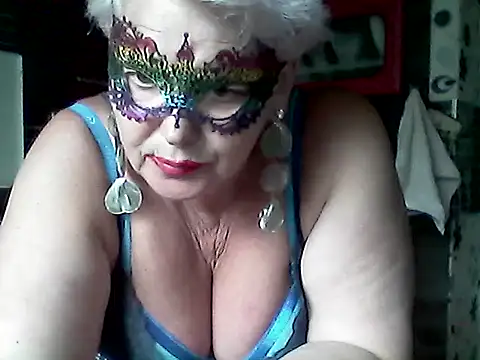 Snapshot of Lisa_Suzie chatting on 06.03.26 Lisa Suzie online show from 06.03.26