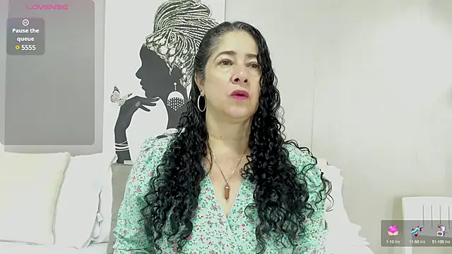 Adelesmithh online show from 02.19.25