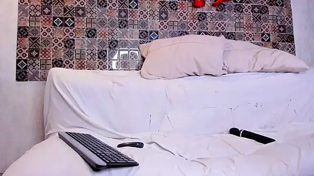 Snapshot of Pamela_Johnsonn chatting on 02.08.25 Pamela Johnsonn online show from 02.08.25